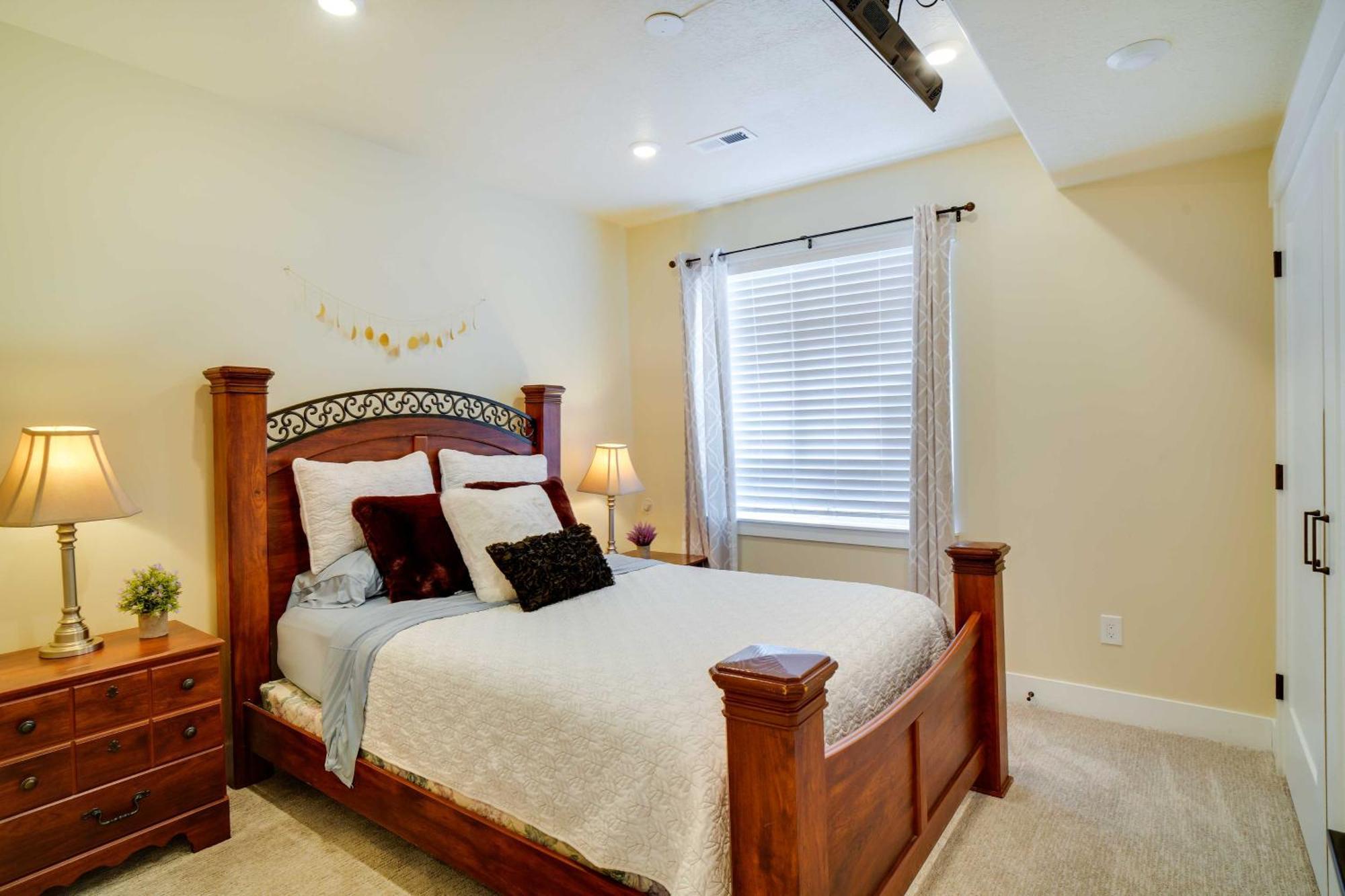 Contemporary Home With Grill Near Utah Lake! Saratoga Springs ภายนอก รูปภาพ